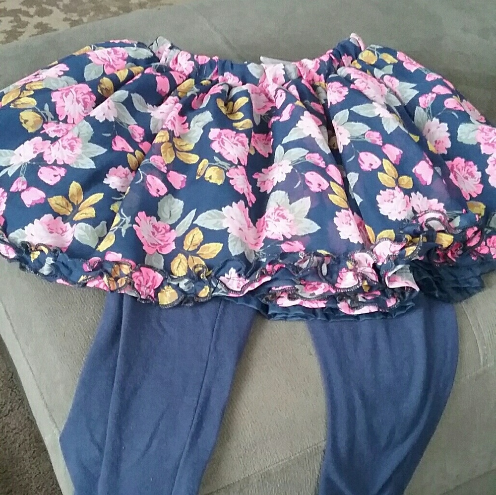 Flouncy skirt